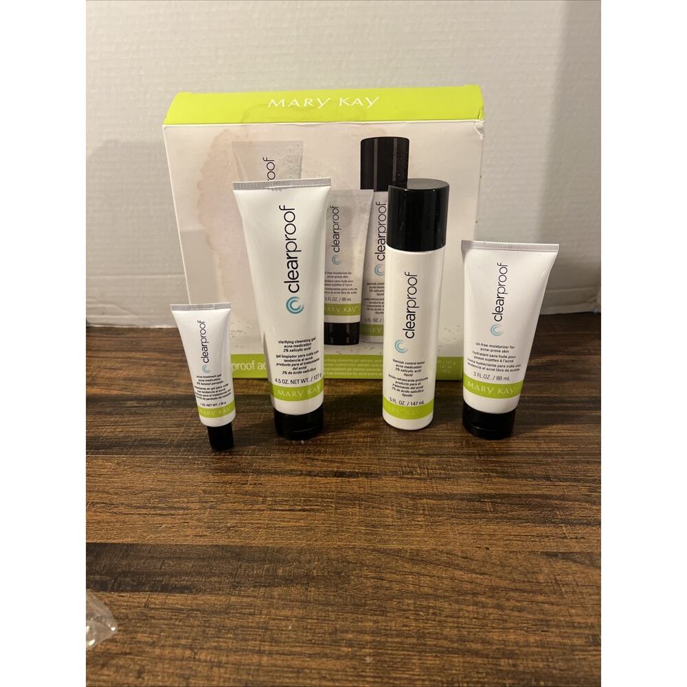 Mary Kay Clearproof Acne System (New) Read
